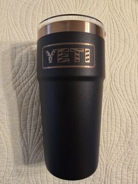NWT YETI Limited Edition Folds Of Honor Stackable Rambler 20 Oz Tumbler